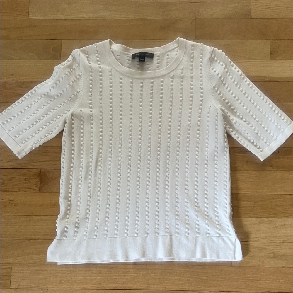 Ann Taylor White Textured Knit Top, S